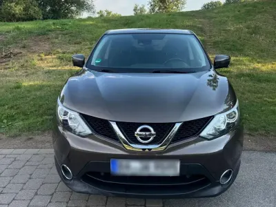 Gebraucht Nissan Qashqai N-Connecta 116 PS (85 kW) 2016 Beige SUV