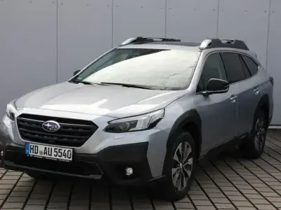 Usata Subaru Outback Platinum 169 CV (124 kW) 2025 Argento Berlina