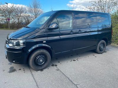 Second-hand VW T5 Comfortline 140 CP (102 kW) 2011 Negru Van