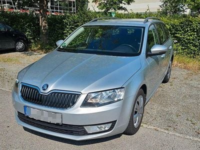 Gebraucht Skoda Octavia Ambition 110 PS (80 kW) 2016 Silber Kombi