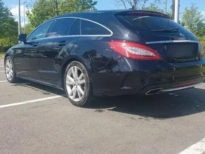 Gebraucht Mercedes CLS220 Shooting Brake 170 PS (125 kW) 2015 Schwarz Kombi