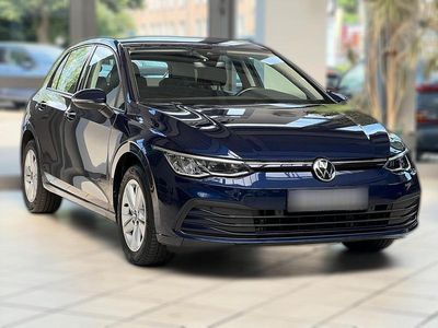 Gebraucht VW Golf VIII 131 PS (96 kW) 2020 Blau metallic