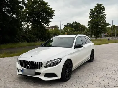 Gebraucht Mercedes C180 156 PS (114 kW) 2016 Weiß Kombi