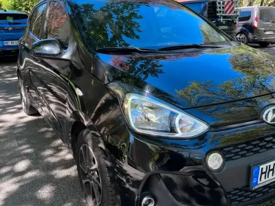 Gebraucht Hyundai i10 70 PS (51 kW) 2019 Schwarz Kleinwagen