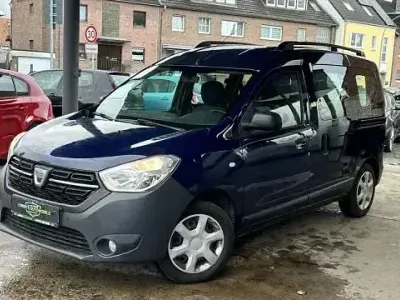 Usata Dacia Dokker Acces 102 CV (75 kW) 2017 Blu Monovolume