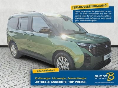 Neu Ford Tourneo Courier Titanium 125 PS (91 kW) 2026 Bursting green Van / Kleinbus