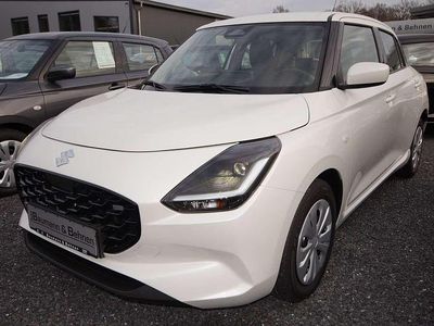 Pure white pearl Neu 2025 Suzuki Swift Club Limousine | 19.440 €