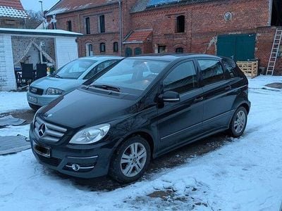 Schwarz Gebraucht 2008 Mercedes B170 Van / Kleinbus | 3.600 € (Guter Preis)