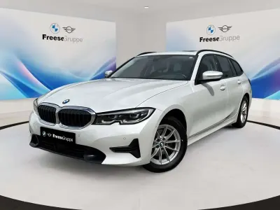 Gebraucht BMW 320 Shadowline 184 PS (135 kW) 2022 Weiß Kombi