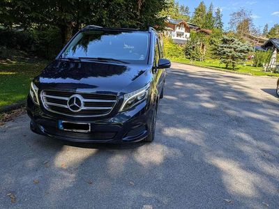 Gebraucht Mercedes V220 163 PS (119 kW) 2018 Blau Van / Kleinbus