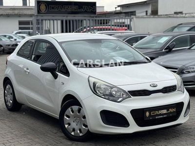Gebraucht Kia Rio DREAM-TEAM Edition 86 PS (63 kW) 2013 Weiß Limousine