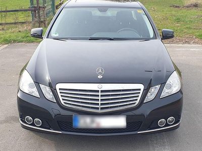 Usata Mercedes E200 136 CV (100 kW) 2010 Nero Berlina