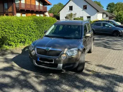 Gebraucht Skoda Yeti 105 PS (77 kW) 2011 Braun SUV