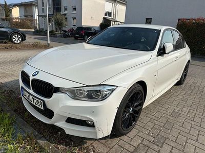 Gebraucht BMW 320 M Sport 184 PS (135 kW) 2017 Weiß Limousine