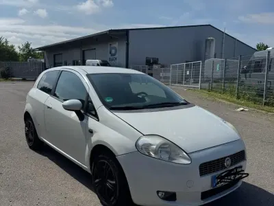 Brugt Fiat Punto 2009 Andere farben Hatchback