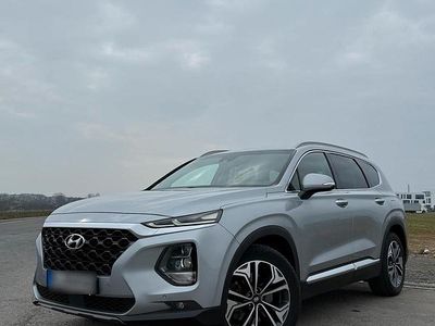 Gebraucht Hyundai Santa Fe 200 PS (147 kW) 2018 Silber SUV