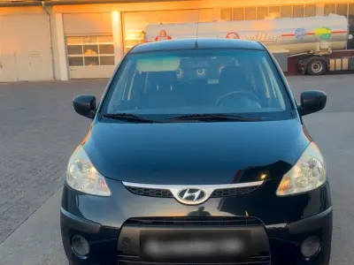 Gebraucht Hyundai i10 67 PS (49 kW) 2008 Schwarz Kleinwagen