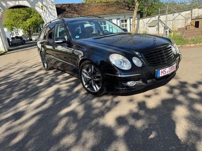 Mercedes E320