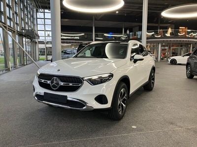 Gebraucht Mercedes GLC300e 204 PS (150 kW) 2024 Weiß SUV