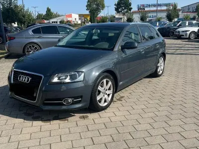 Gebraucht Audi A3 Sportback Performance 105 PS (77 kW) 2011 Grau Kleinwagen