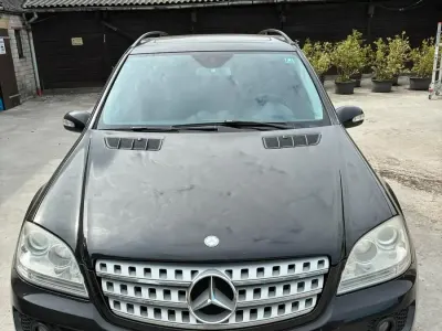 Gebraucht Mercedes ML280 190 PS (139 kW) 2007 Schwarz SUV