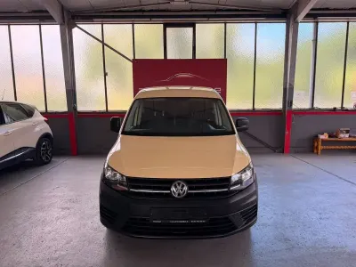 Gebraucht VW Caddy 102 PS (75 kW) 2018 Gelb Van / Kleinbus