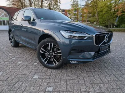 Gebraucht Volvo XC60 Momentum 197 PS (144 kW) 2021 Blau SUV