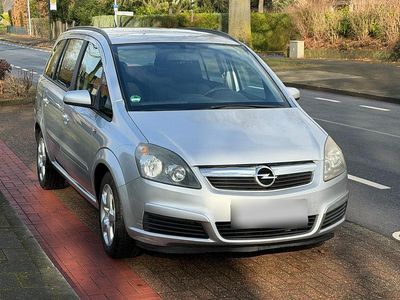 Gebraucht Opel Zafira 105 PS (77 kW) 2007 Silber Van / Kleinbus