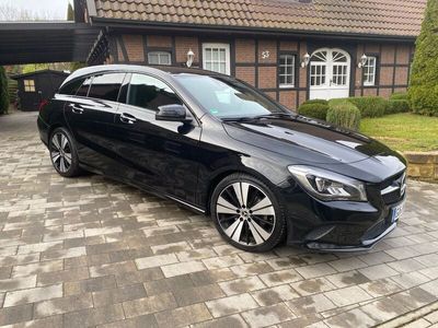 gebraucht Mercedes CLA220 Shooting Brake CLA 2204Matic 7G-DCT