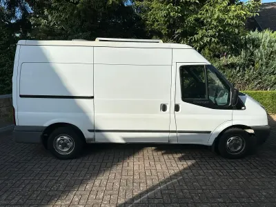 Gebraucht Ford Transit 115 PS (84 kW) 2009 Weiß Van / Kleinbus