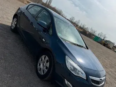 Gebraucht Opel Astra 100 PS (73 kW) 2010 Blau Kleinwagen