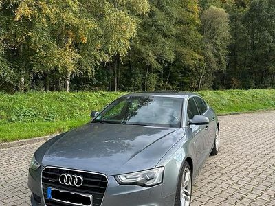 Grau Gebraucht 2011 Audi A5 Sportback S-Line Kleinwagen | 11.300 € (Fairer Preis)