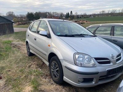 Gebraucht Nissan Almera Tino Acenta 116 PS (85 kW) 2004 Silber Van / Kleinbus