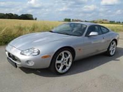 Gebraucht Jaguar XKR 363 PS (266 kW) 2000 Silber Coupé
