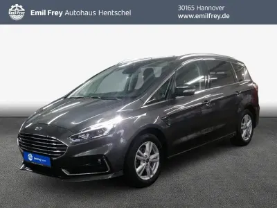 Gebraucht Ford S-MAX Titanium 150 PS (110 kW) 2023 Grau Van / Kleinbus