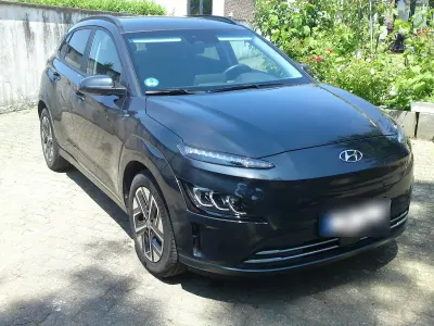 Gebraucht Hyundai Kona Select 150 kW (204 PS) 2022 Grau SUV