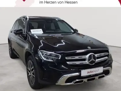 Gebraucht Mercedes GLC300 194 PS (142 kW) 2022 Schwarz SUV