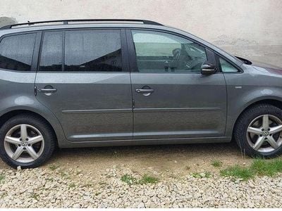 Gebraucht VW Touran Match 140 PS (102 kW) 2012 Grau Van / Kleinbus