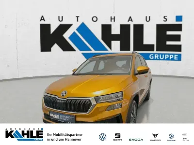 Gebraucht Skoda Karoq Ambition 150 PS (110 kW) 2023 Phoenixorange premium metallic SUV