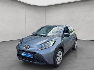 Neu Toyota Aygo X Business Edition 72 PS (52 kW) 2025 Grau SUV