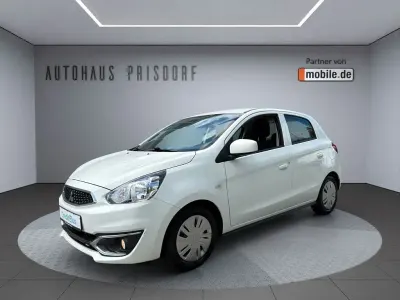 Gebraucht Mitsubishi Space Star Diamant Edition 71 PS (52 kW) 2016 Weiß Kleinwagen