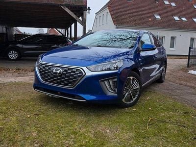 Blau Gebraucht 2019 Hyundai Ioniq Premium Kleinwagen | 15.800 € (Fairer Preis)