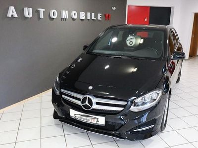 Schwarz Gebraucht 2016 Mercedes B180 Sport Van / Kleinbus | 13.900 € (Guter Preis)