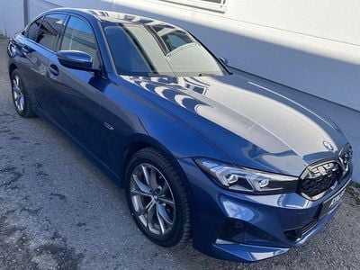 Blau Gebraucht 2022 BMW 330e Performance Limousine | 29.990 € (Guter Preis)