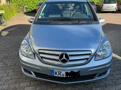 Gebraucht Mercedes B180 116 PS (85 kW) 2007 Silber Van / Kleinbus