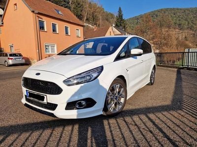 Gebraucht Ford S-MAX ST-Line 241 PS (177 kW) 2019 Weiß Van / Kleinbus