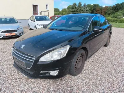 Gebraucht Peugeot 508 Active 156 PS (114 kW) 2012 Lackierung schwarz perla nera/ Limousine