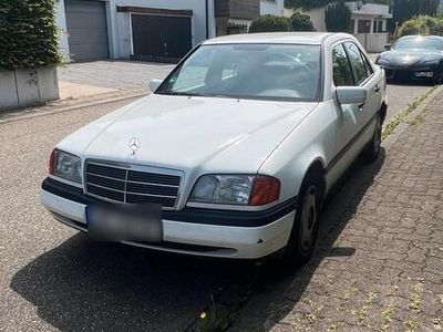 Mercedes C180