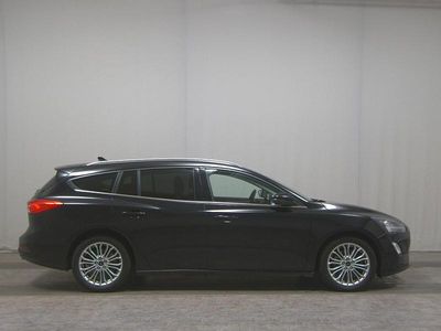 Gebraucht Ford Focus Titanium 150 PS (110 kW) 2020 Obsidianschwarz metallic Kombi
