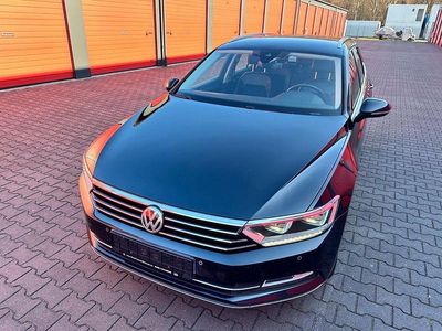 Gebraucht VW Passat Highline 190 PS (139 kW) 2015 Schwarz Kombi
